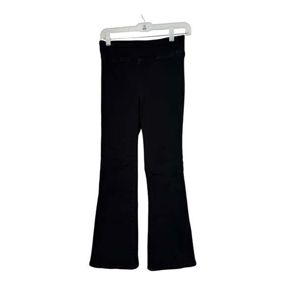 Frame Pull On The Jetset Skinny Crop
in Sheen Noir NWOT - Picture 2 of 10